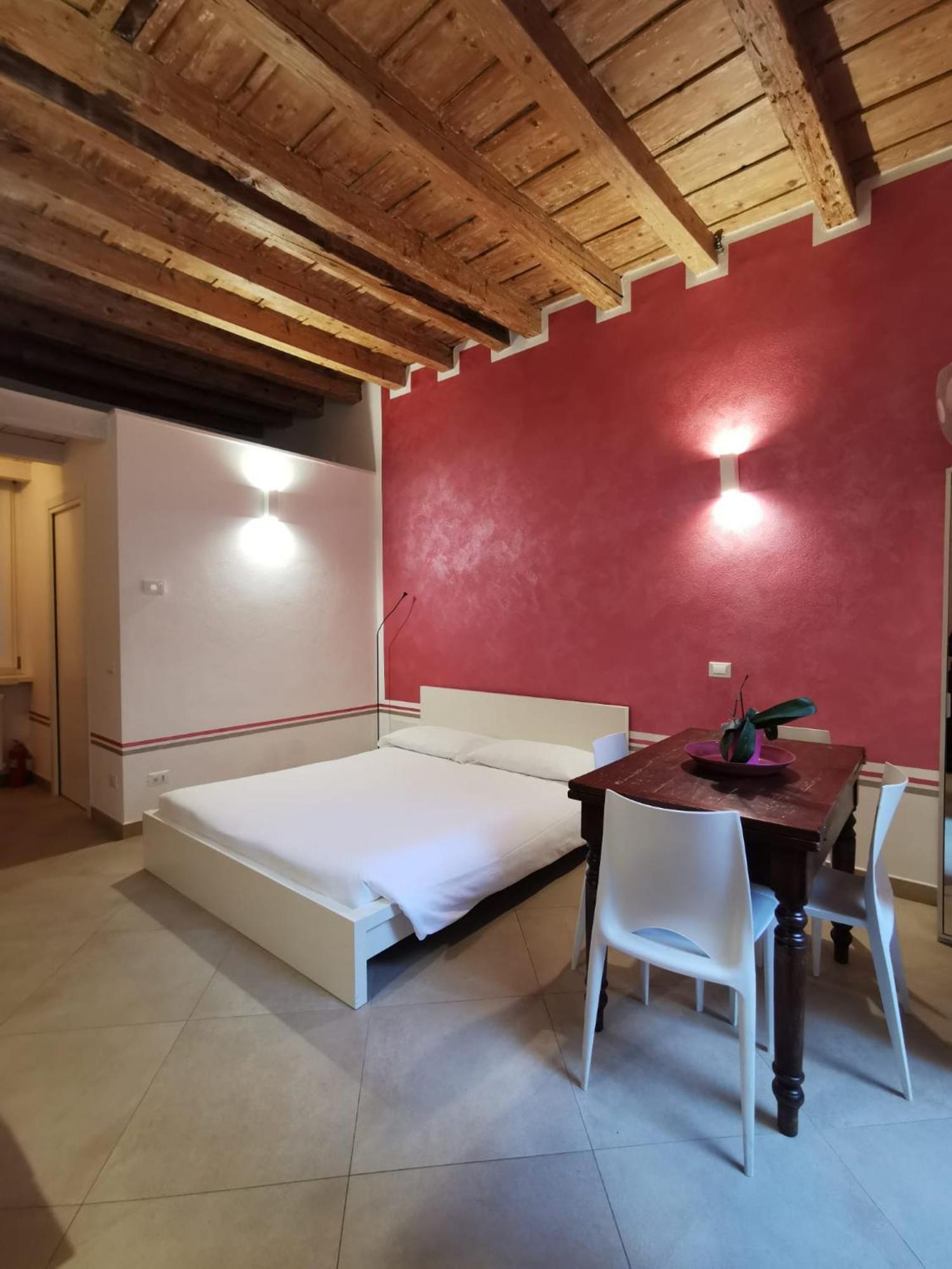 Flora Inn, Super Sweet Studio - Centro Bergamo Zewnętrze zdjęcie
